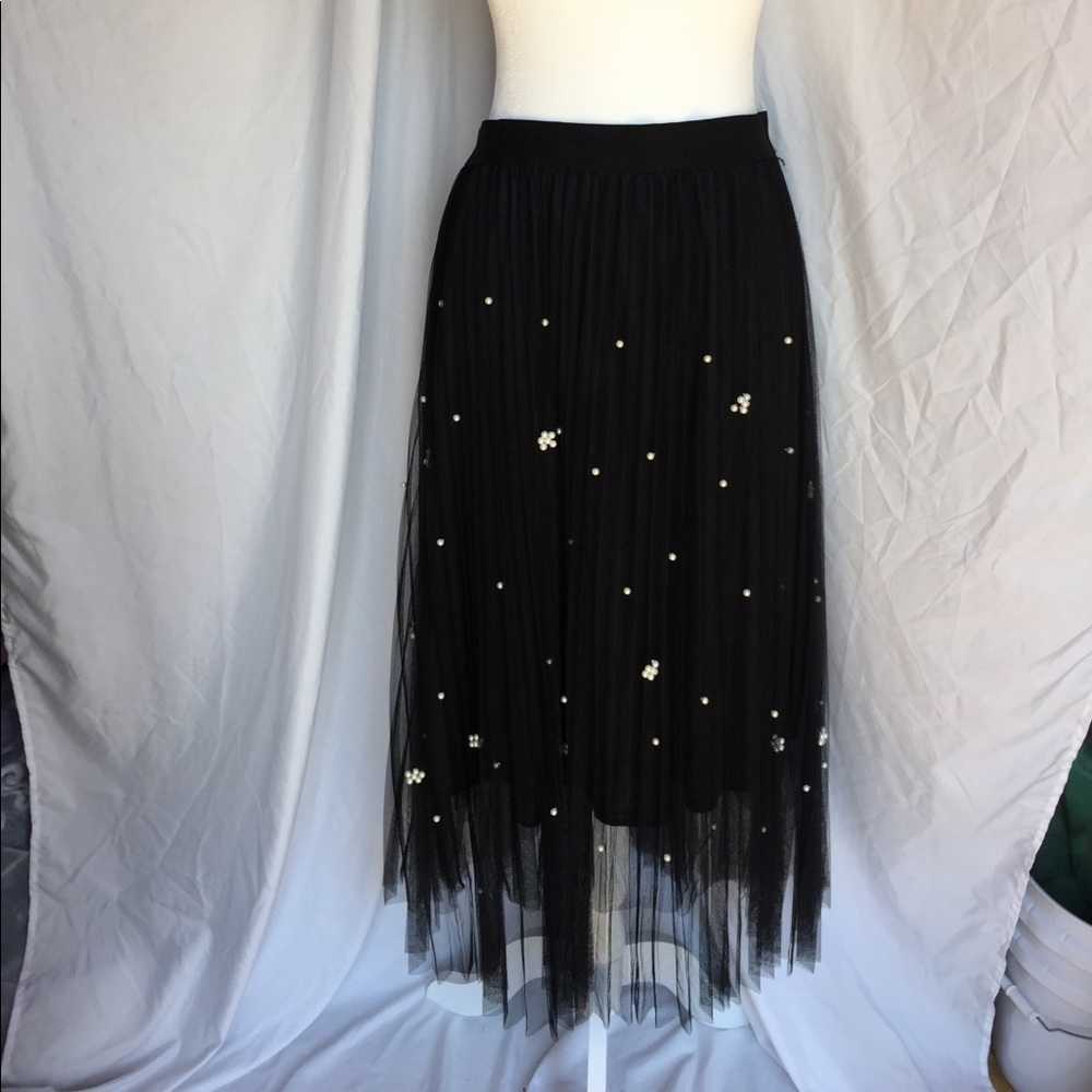 Tulle pearl black dress